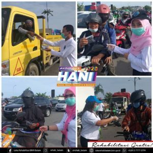 Mengisi Pasca HANI 2020, Staf Loka Batam Bagi-Bagi Masker Gratis Kepada Masyarakat Pengendara Motor