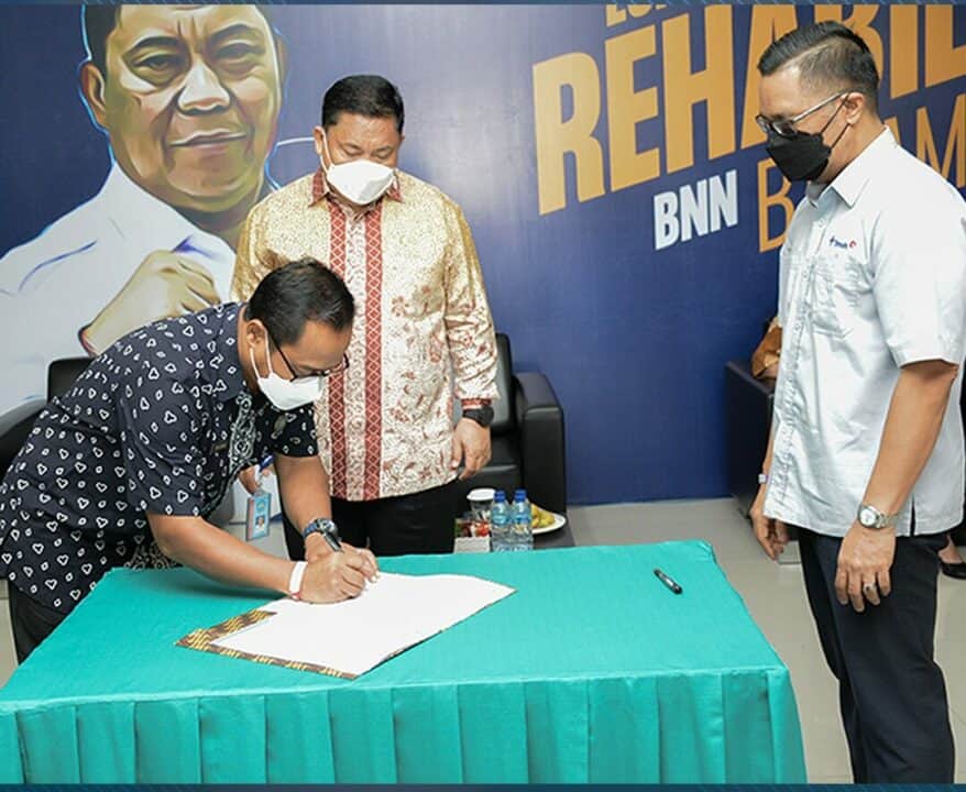 PT Timah Tbk Wilayah Operasional Riau dan Kepri Serahkan CSR Kepada Loka Rehabilitasi BNN Batam Dihadapan Jendral Petrus Golose