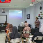 Bimbingan Teknis Juru Bahasa Isyarat (JBI) Bagi Petugas Rehabilitasi.